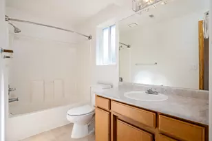 1766 S Holly St, Medford, OR 97501 - Photo 10