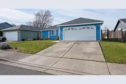 1766 S Holly Street, Medford, OR 97501 - Photo 2