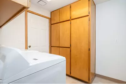 1766 S Holly Street, Medford, OR 97501 - Photo 8