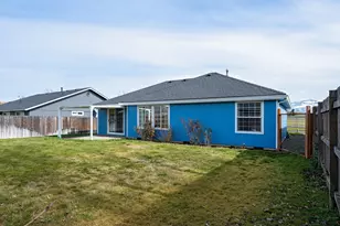 1766 S Holly St, Medford, OR 97501 - Photo 18