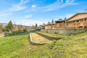 401 Elm St, Phoenix, OR 97535 - Photo 36