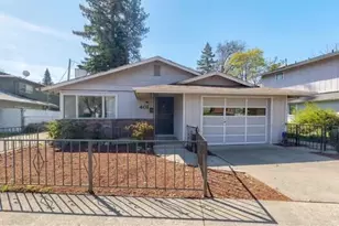 401 SW J St, Grants Pass, OR 97526 - Photo 4