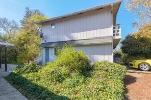 401 SW J St, Grants Pass, OR 97526 - Photo 30