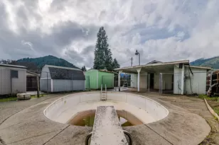 214 Berglund St, Rogue River, OR 97537 - Photo 6