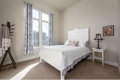 63101 NW Via Cambria, Bend, OR 97703 - Photo 16