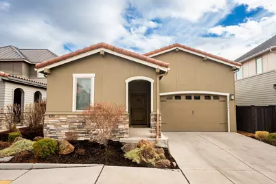 63101 NW Via Cambria, Bend, OR 97703 - Photo 2