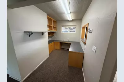 1201 NE 7th Street, Grants Pass, OR 97526 - Photo 12