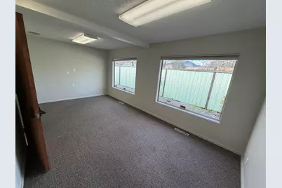 1201 NE 7th Street, Grants Pass, OR 97526 - Photo 18