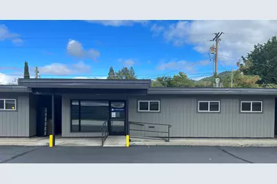 1201 NE 7th Street, Grants Pass, OR 97526 - Photo 2