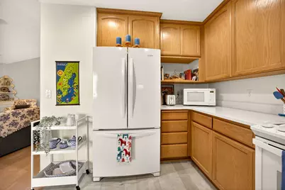 614 Cherrywood Drive, Medford, OR 97504 - Photo 10