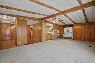 1077 Lee Roze Ln, Grants Pass, OR 97527 - Photo 6