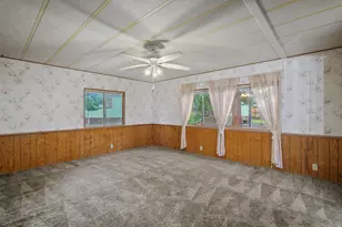 1077 Lee Roze Ln, Grants Pass, OR 97527 - Photo 16