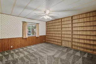 1077 Lee Roze Ln, Grants Pass, OR 97527 - Photo 22