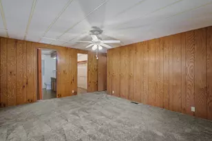 1077 Lee Roze Ln, Grants Pass, OR 97527 - Photo 18