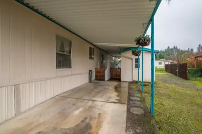 1077 Lee Roze Lane, Grants Pass, OR 97527 - Photo 34