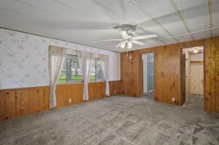 1077 Lee Roze Ln, Grants Pass, OR 97527 - Photo 18