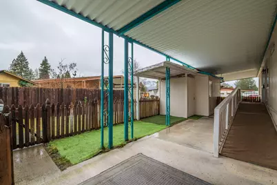 1077 Lee Roze Lane, Grants Pass, OR 97527 - Photo 28