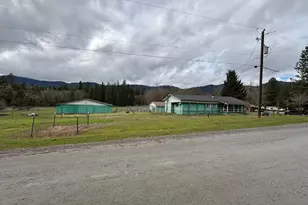 16625 Ford Rd, Rogue River, OR 97537 - Photo 4