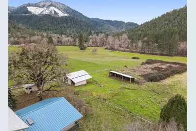 431 Murphy Gulch Road, Rogue River, OR 97537 - Photo 30