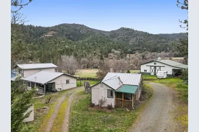 431 Murphy Gulch Road, Rogue River, OR 97537 - Photo 1