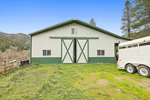 431 Murphy Gulch Rd, Rogue River, OR 97537 - Photo 24