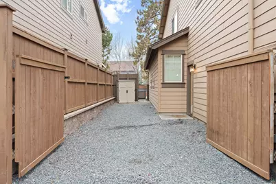 61163 Ambassador Drive, Bend, OR 97702 - Photo 40