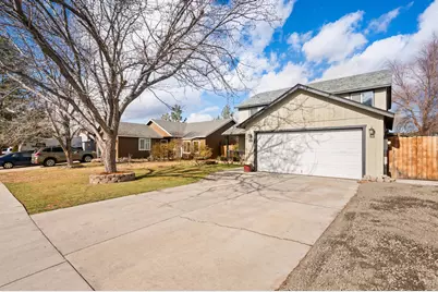 3127 SW Metolius Avenue, Redmond, OR 97756 - Photo 2