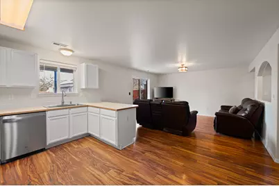 3127 SW Metolius Avenue, Redmond, OR 97756 - Photo 8