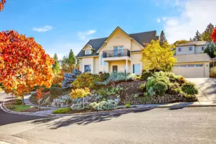 500 Lakota Way, Ashland, OR 97520 - Photo 2