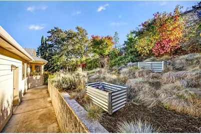 500 Lakota Way, Ashland, OR 97520 - Photo 24