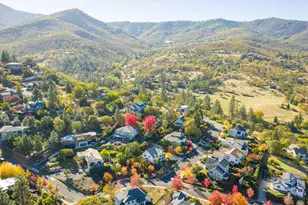 500 Lakota Way, Ashland, OR 97520 - Photo 10