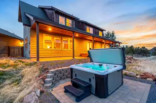 8551 S Red Cloud Ln, Powell Butte, OR 97753 - Photo 2