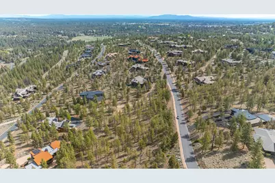 3399 NW Greenleaf Way, Bend, OR 97703 - Photo 16