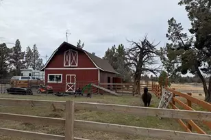 62111 Cody Rd, Bend, OR 97701 - Photo 4