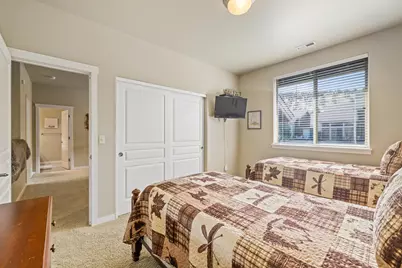 10674 Village Loop, Redmond, OR 97756 - Photo 24