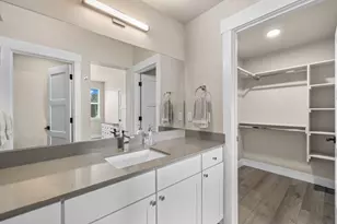 20534 Empire Ave, Bend, OR 97701 - Photo 10