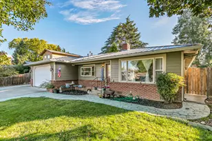 857 Morrison Ave, Medford, OR 97504 - Photo 2