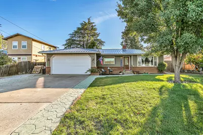 857 Morrison Avenue, Medford, OR 97504 - Photo 1