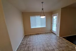 2465 NE 7th Ln, Redmond, OR 97756 - Photo 10