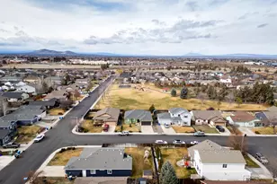 2465 NE 7th Ln, Redmond, OR 97756 - Photo 22