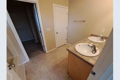 2465 NE 7th Lane, Redmond, OR 97756 - Photo 18