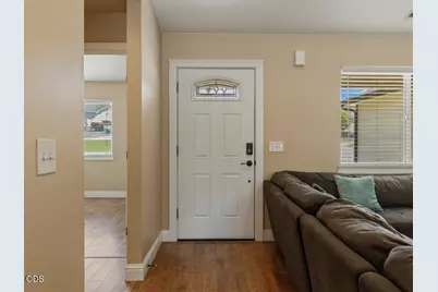 2852 Glacier Drive, Klamath Falls, OR 97603 - Photo 4