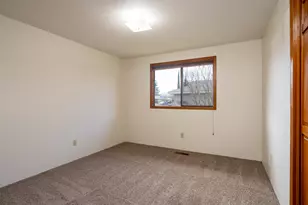 540 Golf View Dr, Medford, OR 97504 - Photo 12