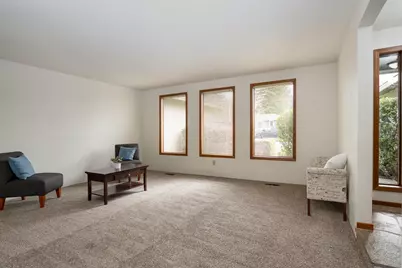 540 Golf View Drive, Medford, OR 97504 - Photo 2