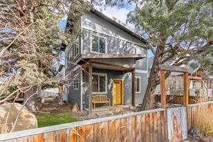 358 S Cedar St, Sisters, OR 97759 - Photo 2