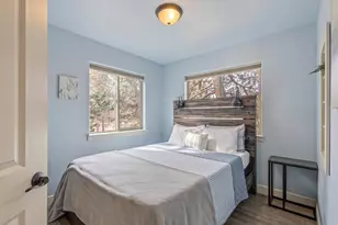 358 S Cedar St, Sisters, OR 97759 - Photo 16