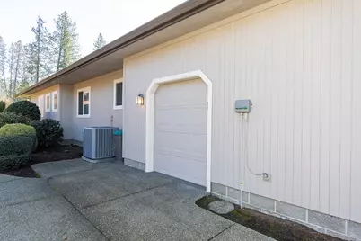 209 Twisted Pine Drive, Grants Pass, OR 97527 - Photo 46