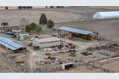 26690 Horsell Road, Bend, OR 97701 - Photo 8