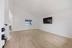 51281 Riley Ln, La Pine, OR 97739 - Photo 2