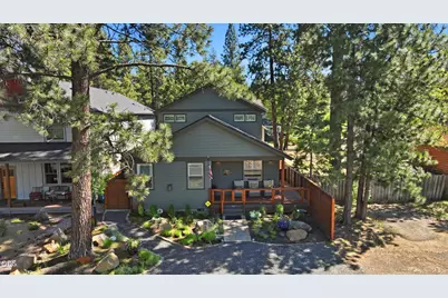 347 E Jefferson Avenue, Sisters, OR 97759 - Photo 2